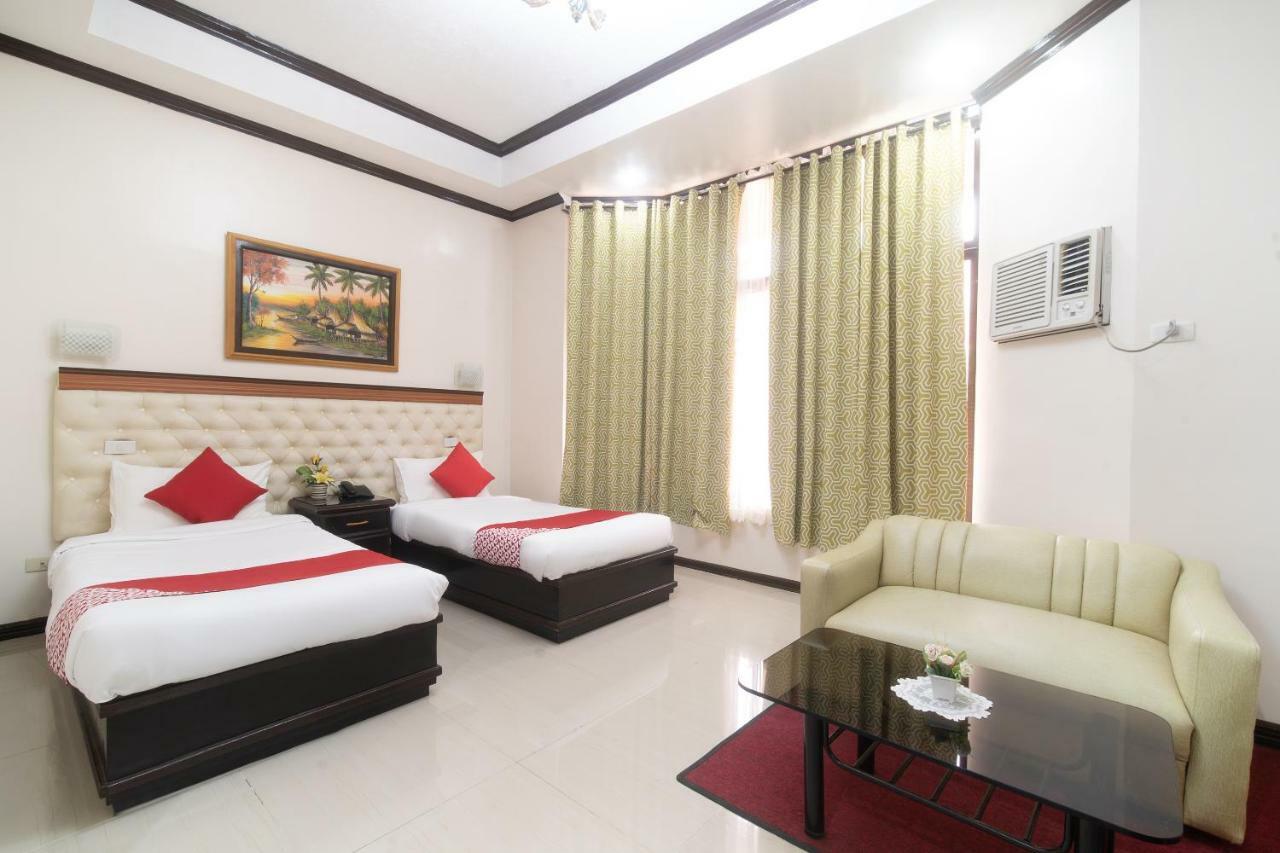 Oyo 197 Sunny Point Hotel Davao City Exteriör bild