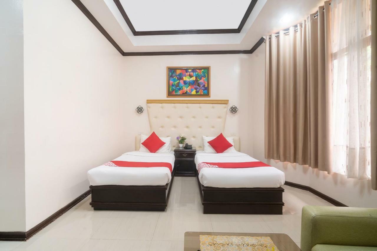 Oyo 197 Sunny Point Hotel Davao City Exteriör bild